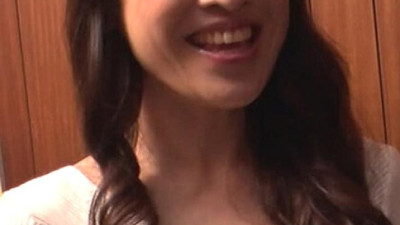 H_1724P020G00002 A married woman is played to have sex with her husband