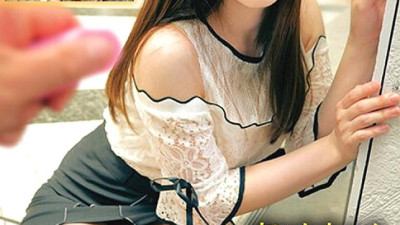 ORECS-132 Amateur beautiful girls and remote control vibrator girls who tremble and cum in the crowd! Maika-chan Sayaka-chan