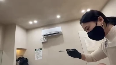 쿠퍼액 흘리며 여자 왁서와 대화