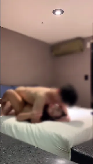 육덕섹파에게 딜도를 선물해보았다